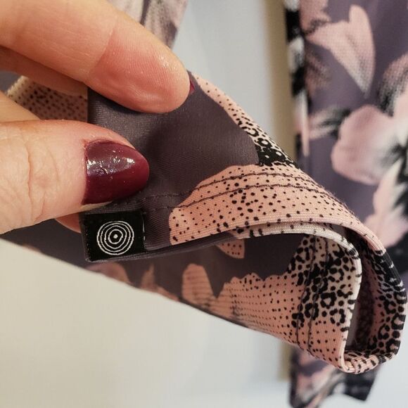 Onzie Floral Leggings - Picture 3 of 11